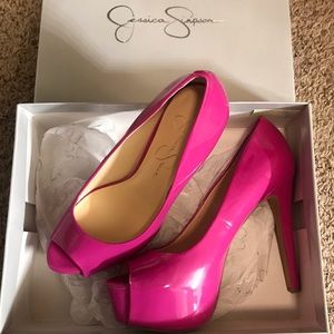 Jessica Simpson Magenta pumps